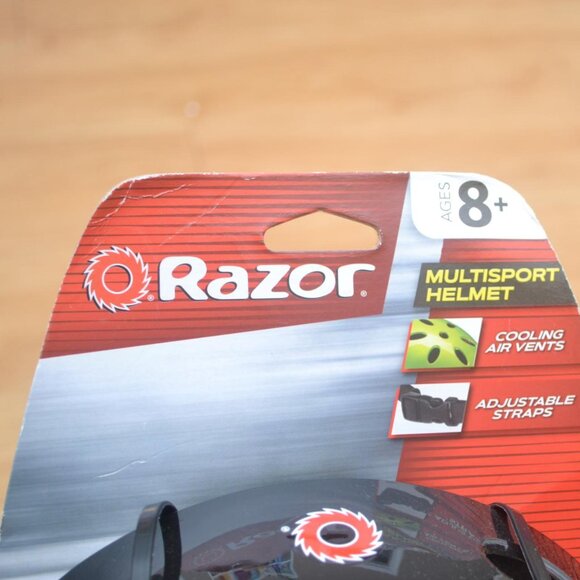 Razor Kids Multi Sport Helmet Age 8+ - Picture 3 of 4